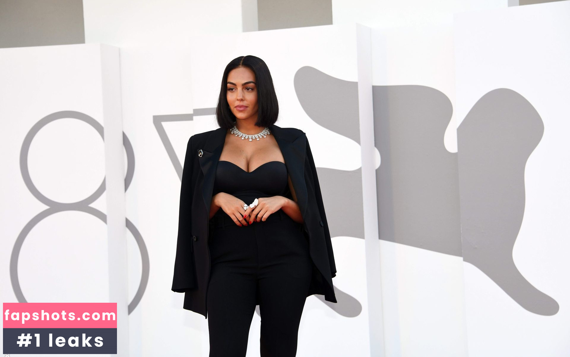 Georgina Rodriguez Nude Leaks OnlyFans Photos #408 - LeakJerk