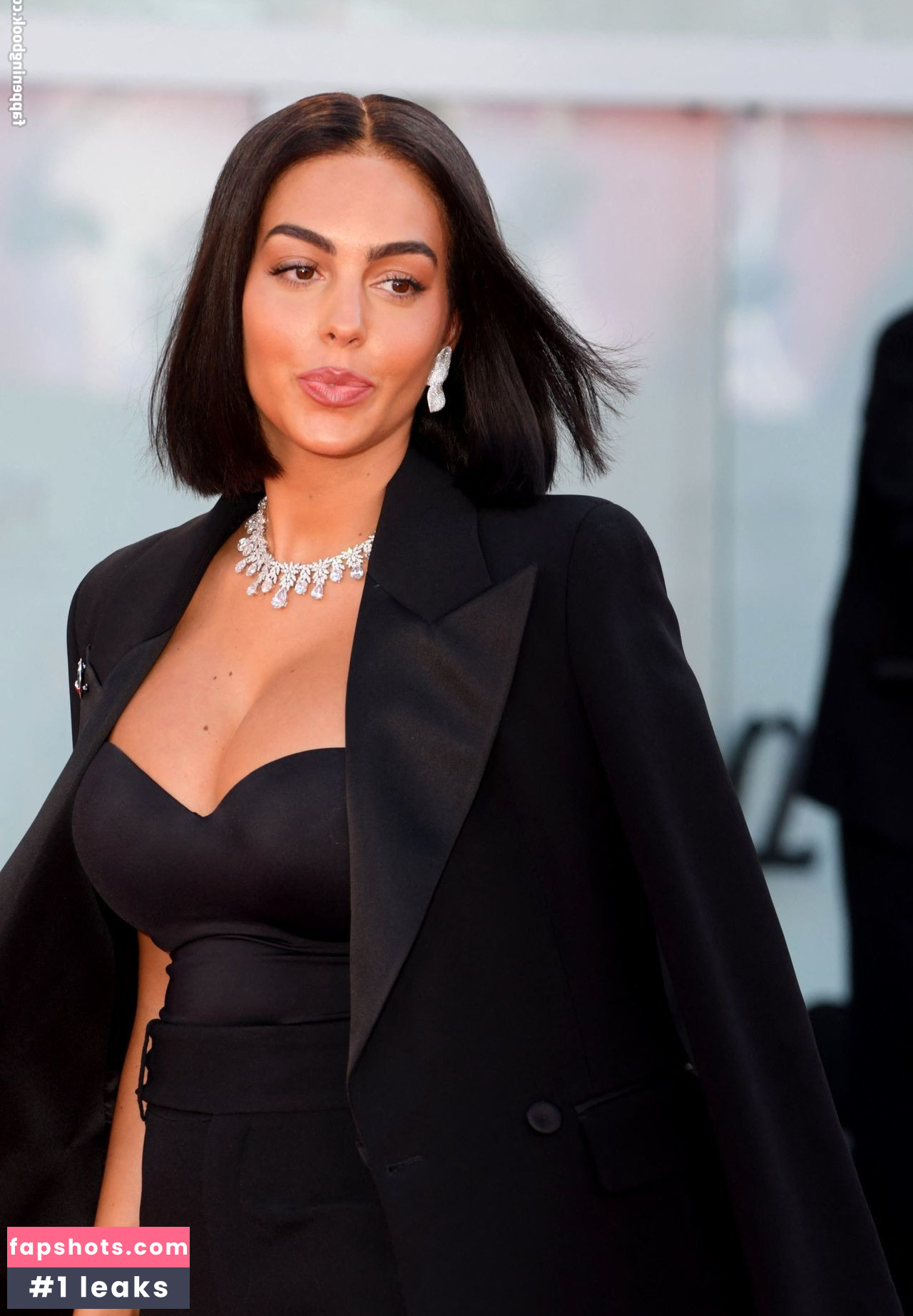 Georgina Rodriguez Nude Leaks OnlyFans Photos #418 - LeakJerk