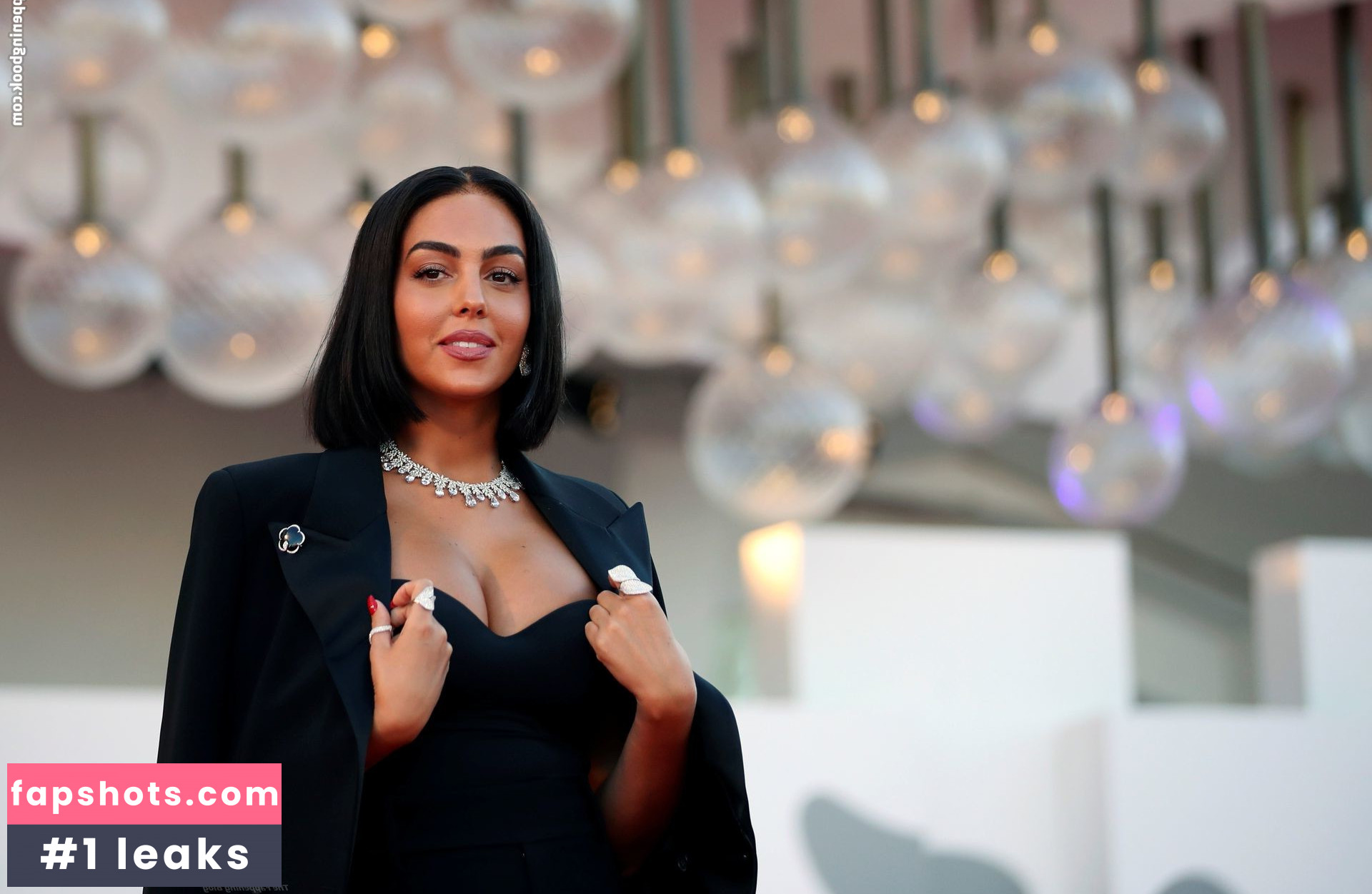 Georgina Rodriguez Nude Leaks OnlyFans Photos #424 - LeakJerk