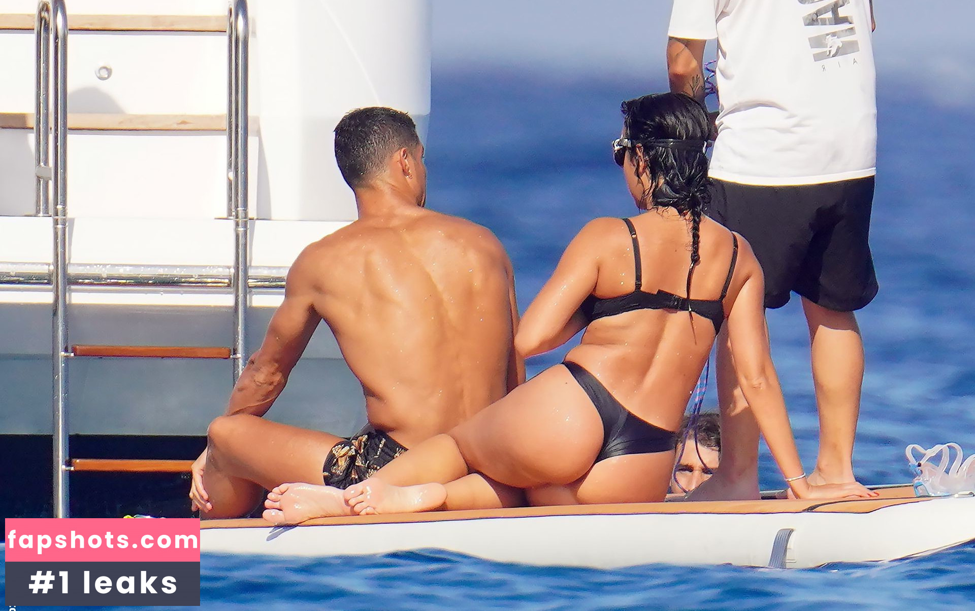 Georgina Rodriguez Nude Leaks OnlyFans Photos #474 - LeakJerk