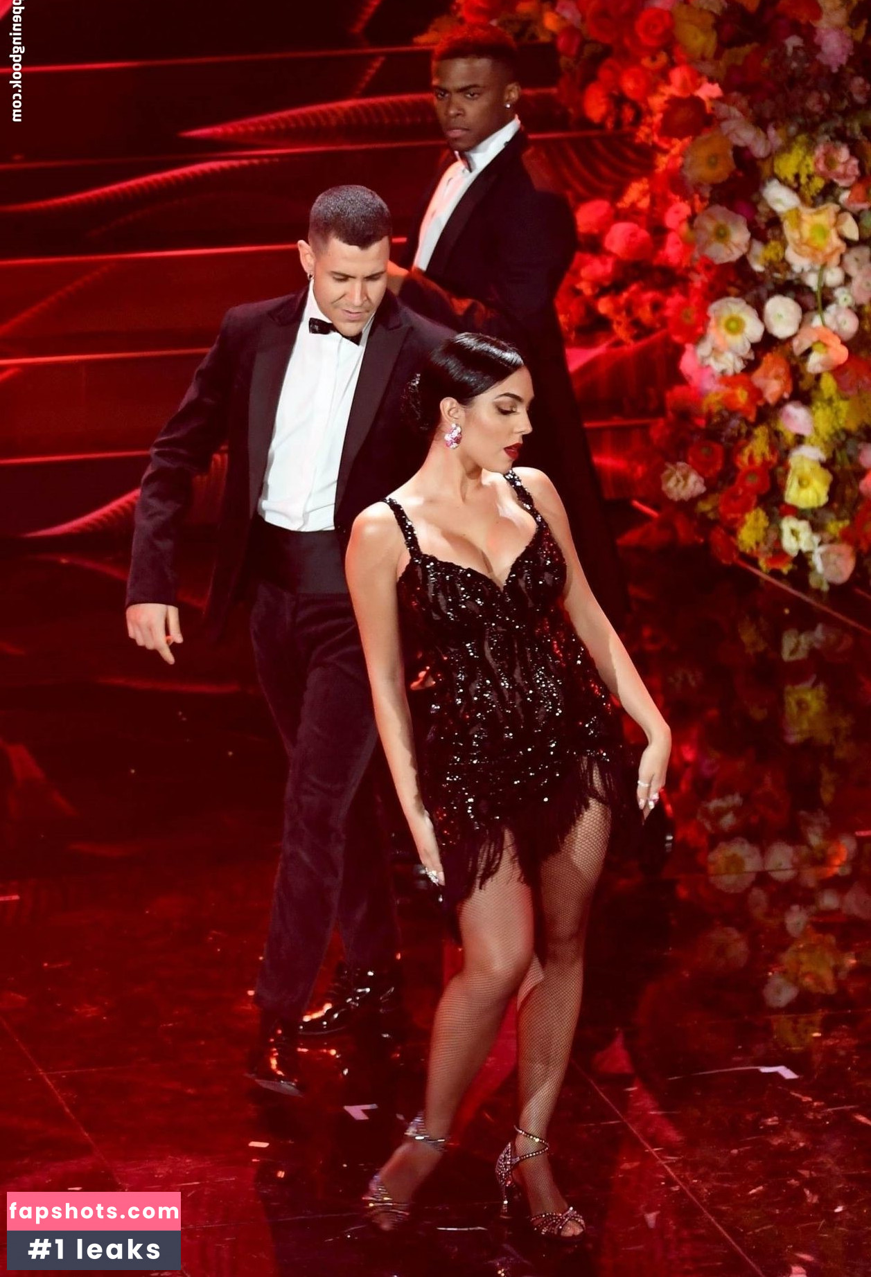 Georgina Rodriguez Nahé úniky fotek pouze od fanoušků #515 - Fapshots