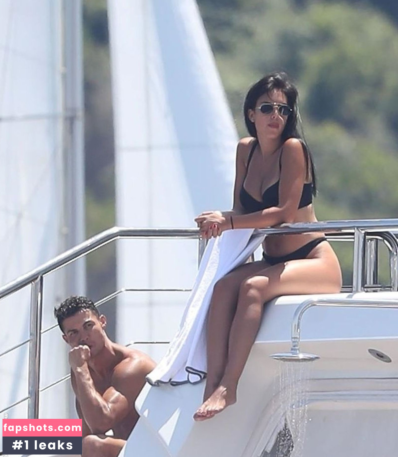 Georgina Rodriguez Nahé úniky fotek pouze od fanoušků #628 - Fapshots