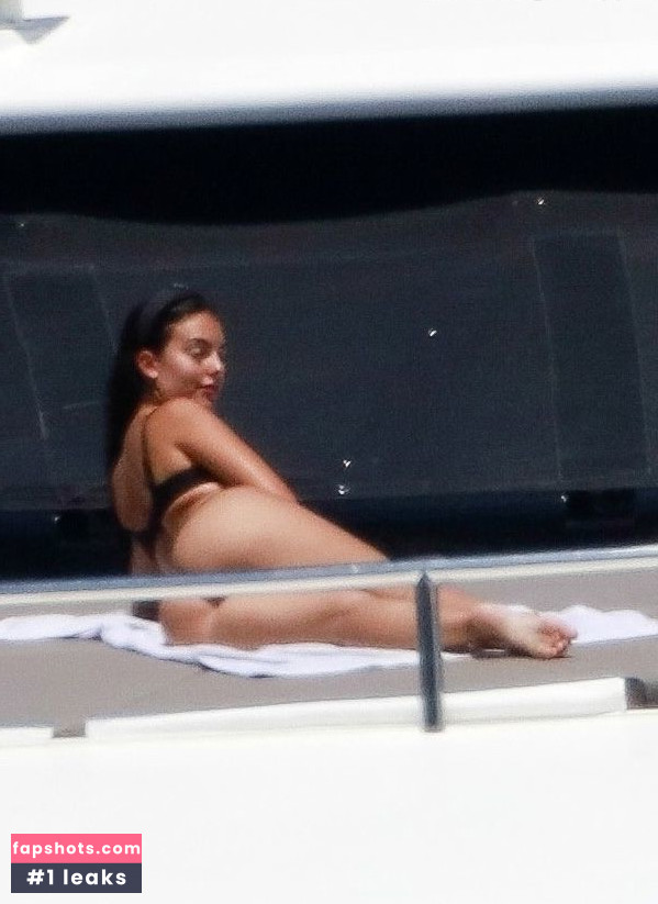 Georgina Rodriguez Nahé úniky fotek pouze od fanoušků #629 - Fapshots