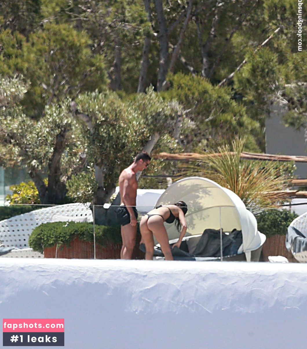 Georgina Rodriguez Nahé úniky fotek pouze od fanoušků #635 - Fapshots