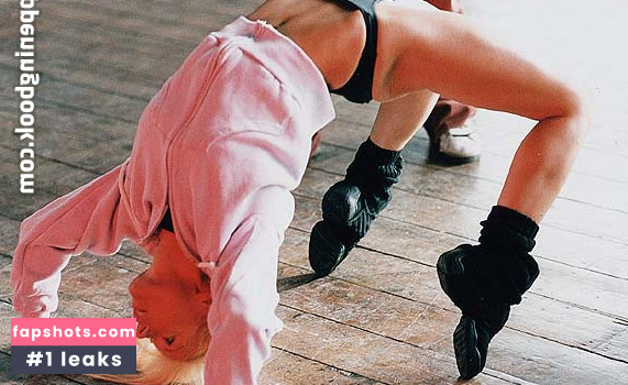 Geri Halliwell gallery photo #15