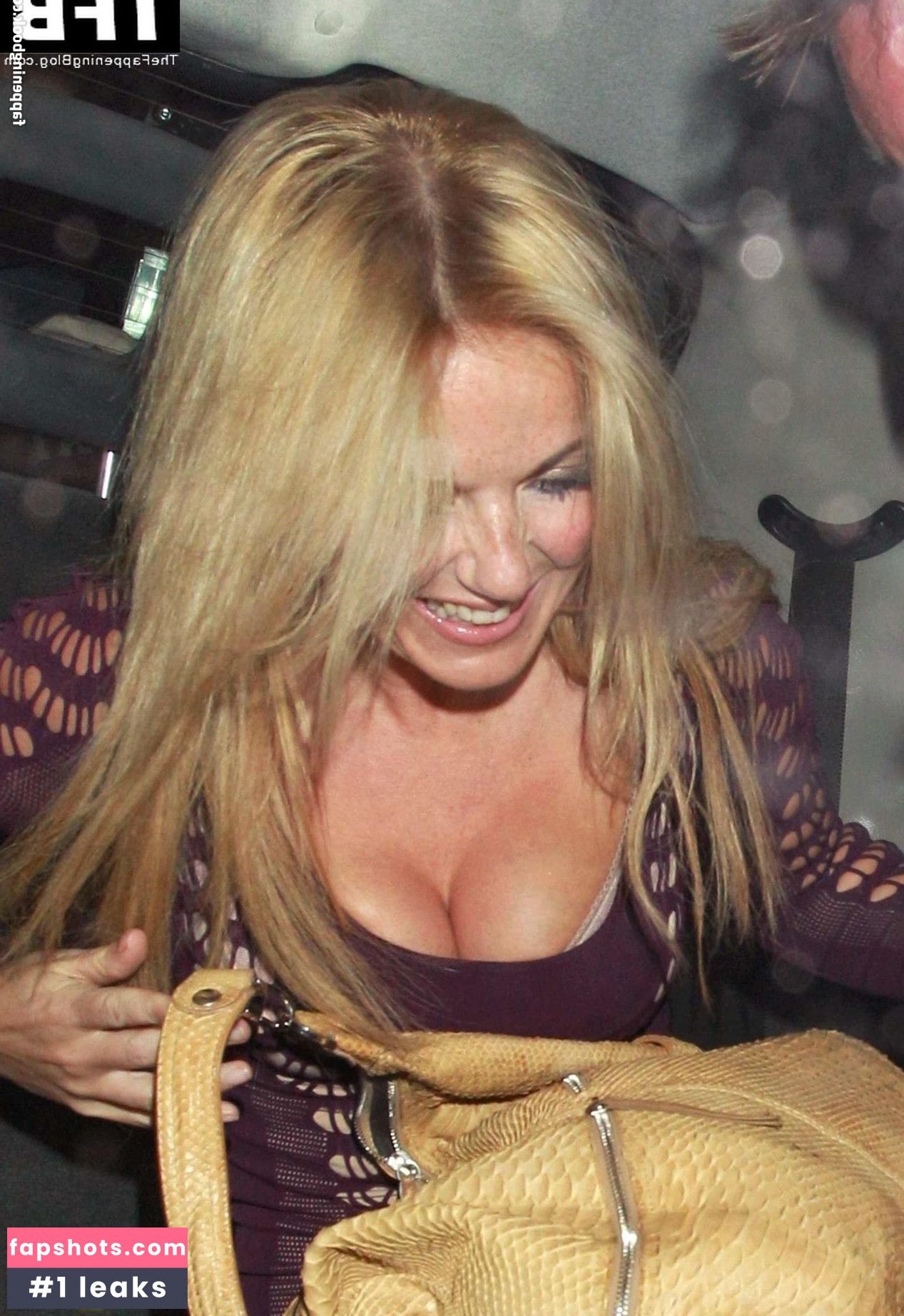 Geri Halliwell gallery photo #143
