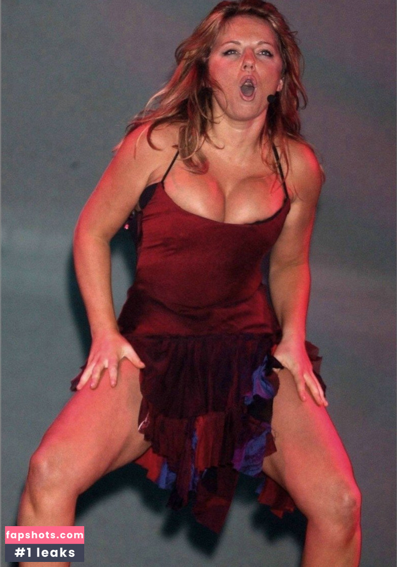 Geri Halliwell gallery photo #210