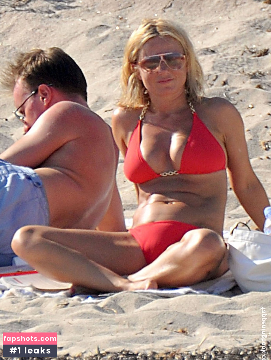 Geri Halliwell gallery photo #256