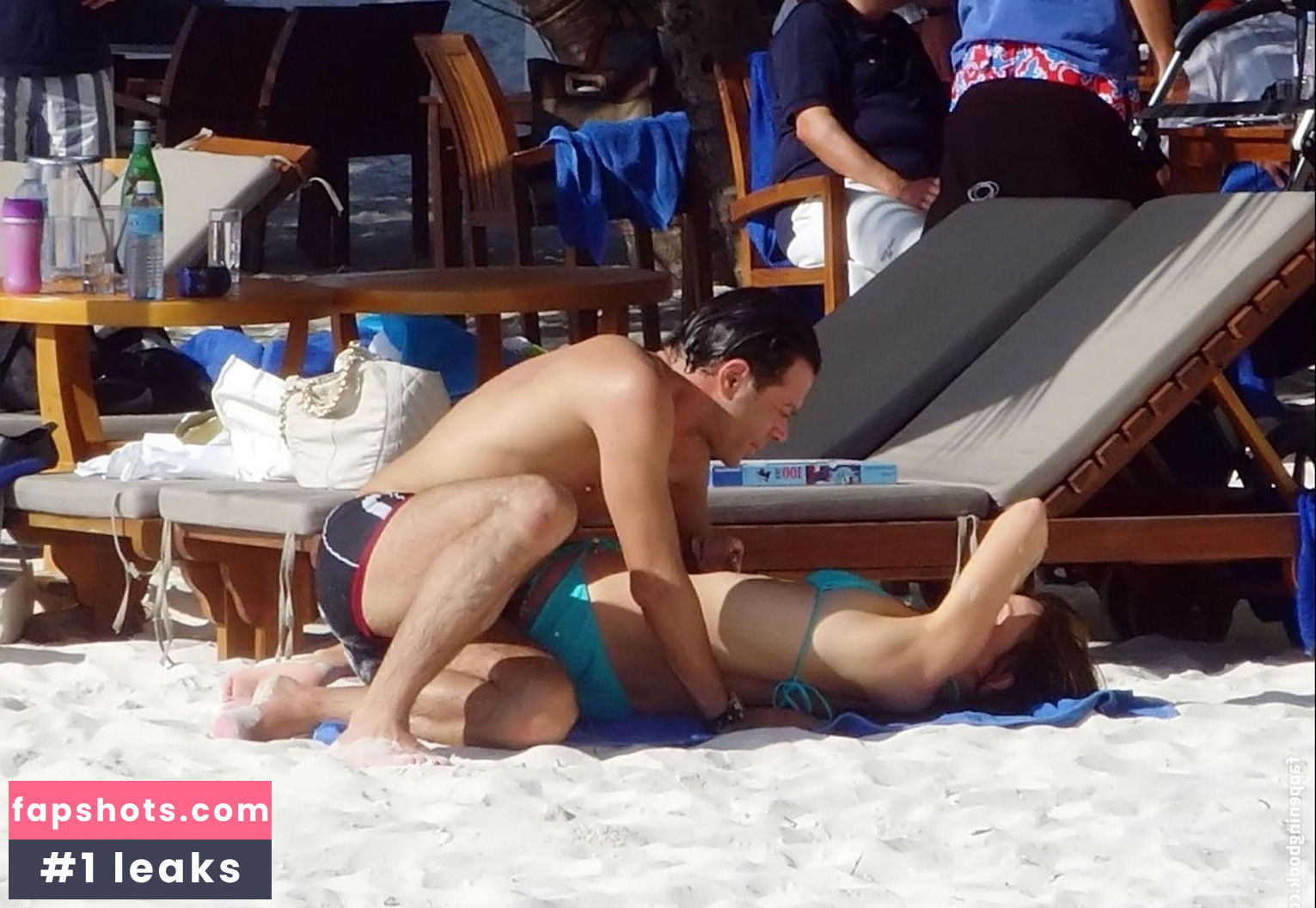 Geri Halliwell gallery photo #274