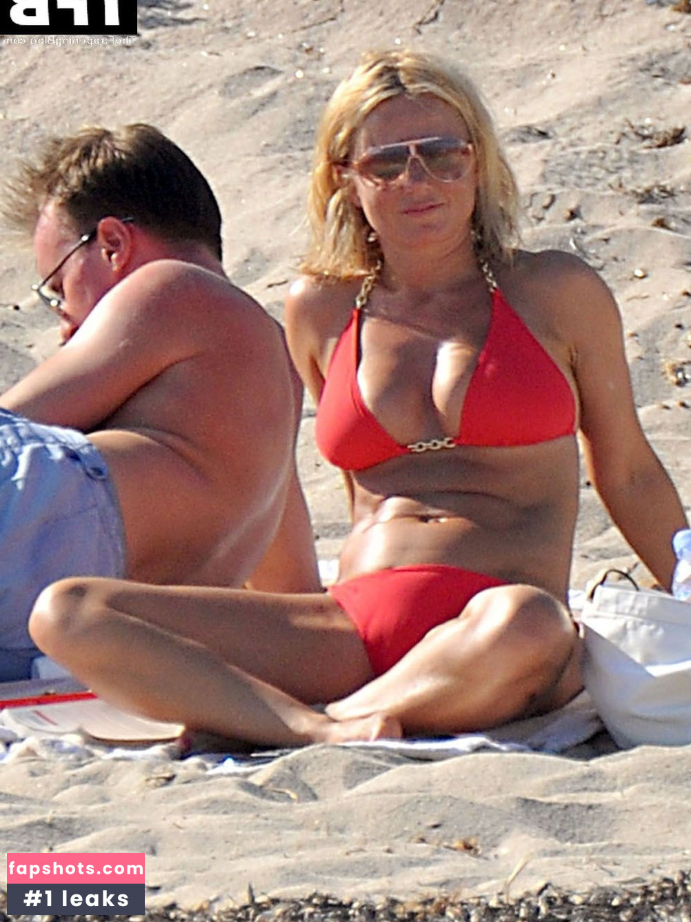 Geri Halliwell gallery photo #90