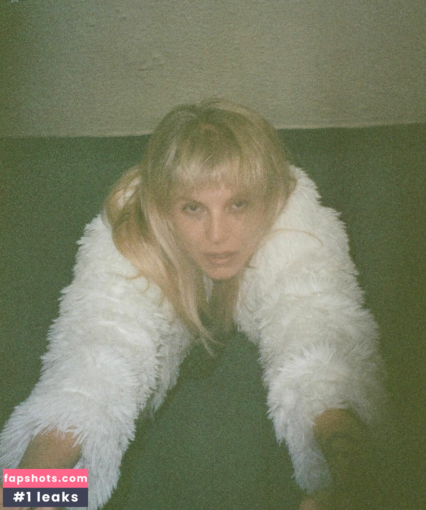 GG Magree gallery photo #17