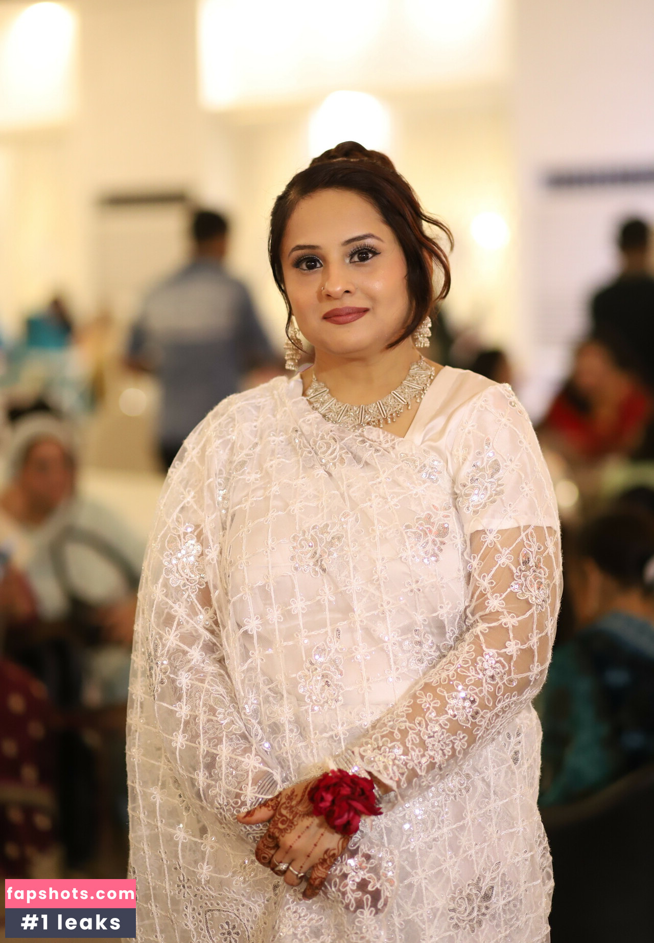 Ghazala Faisal gallery photo #6