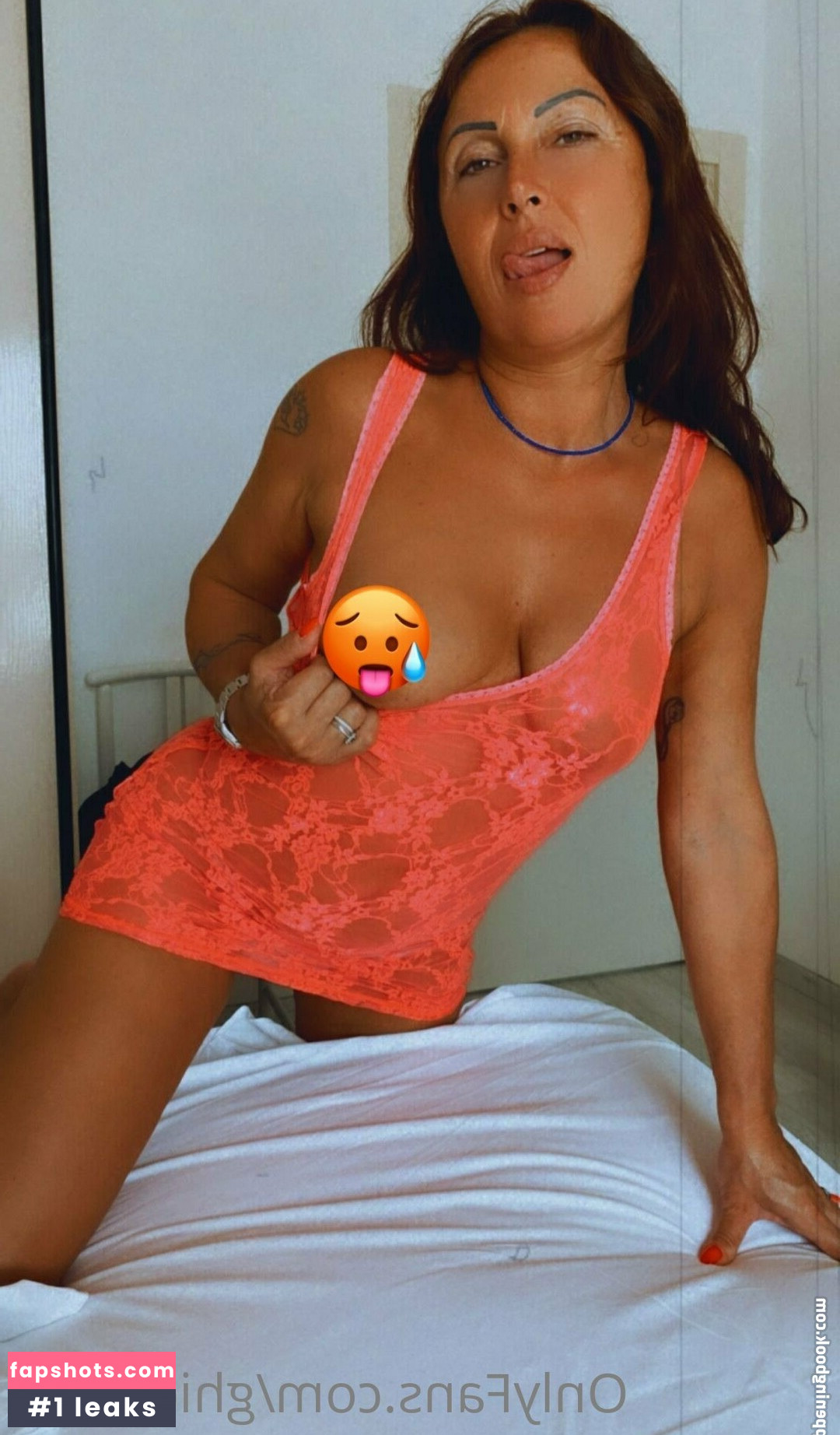 Ghiddina nude babe gallery