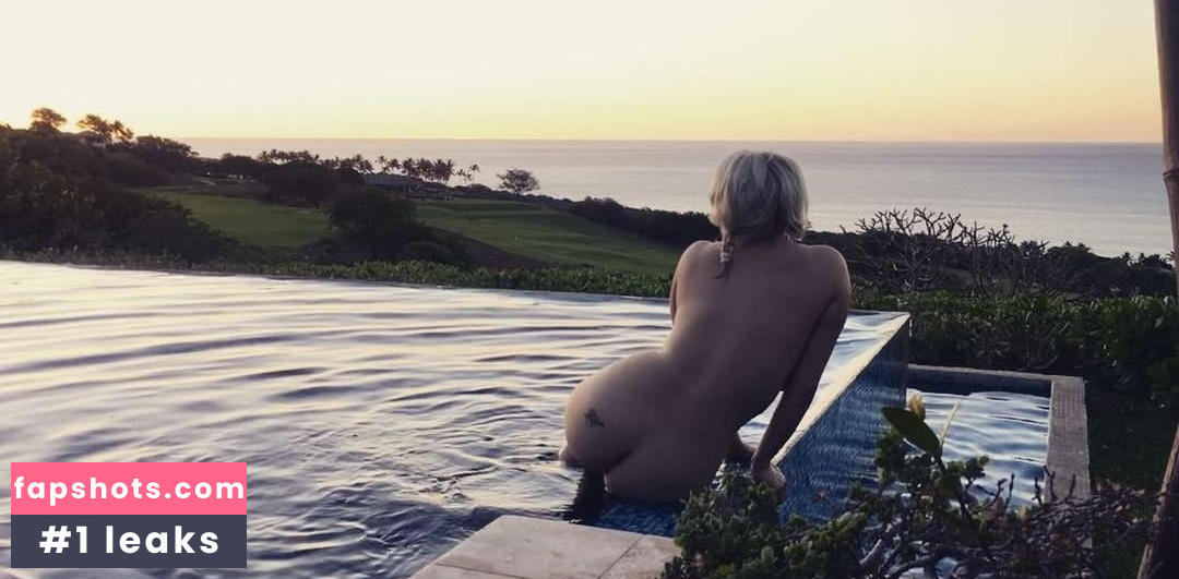 Gia Genevieve gallery photo #49