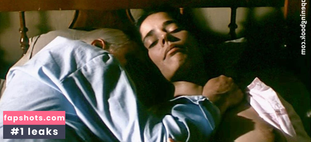 Gianella Neyra gallery photo #8