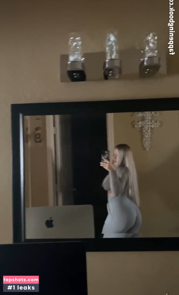 Gianna Malave gallery photo #5