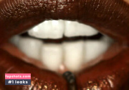 Gigi Dior gallery photo #100