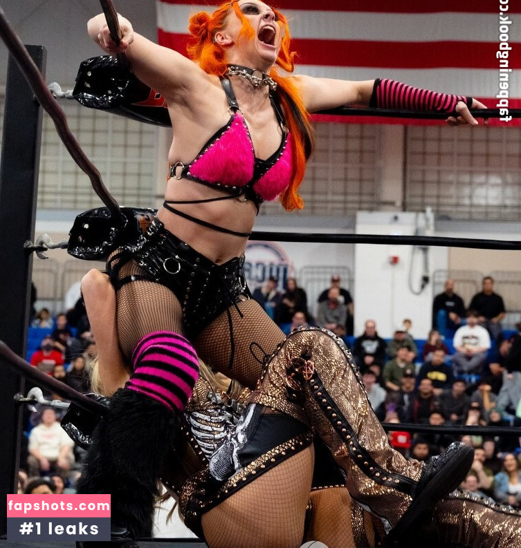 GiGi Dolan gallery photo #13