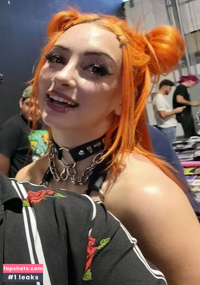 GiGi Dolan gallery photo #18