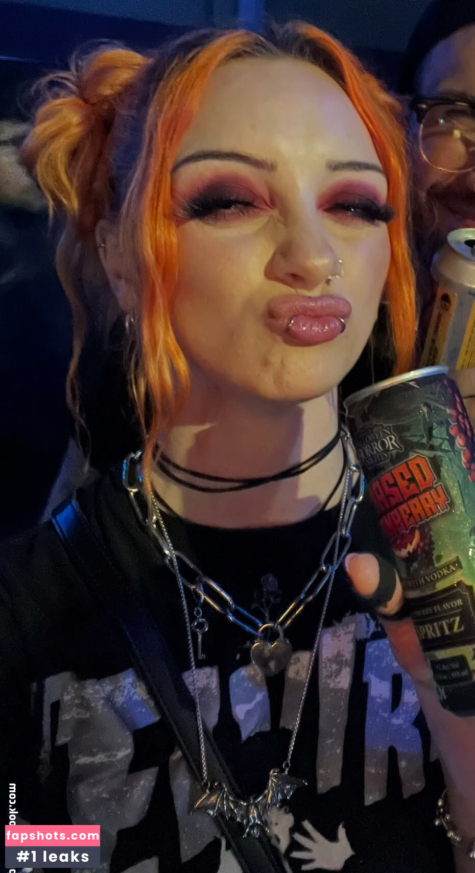 GiGi Dolan gallery photo #28