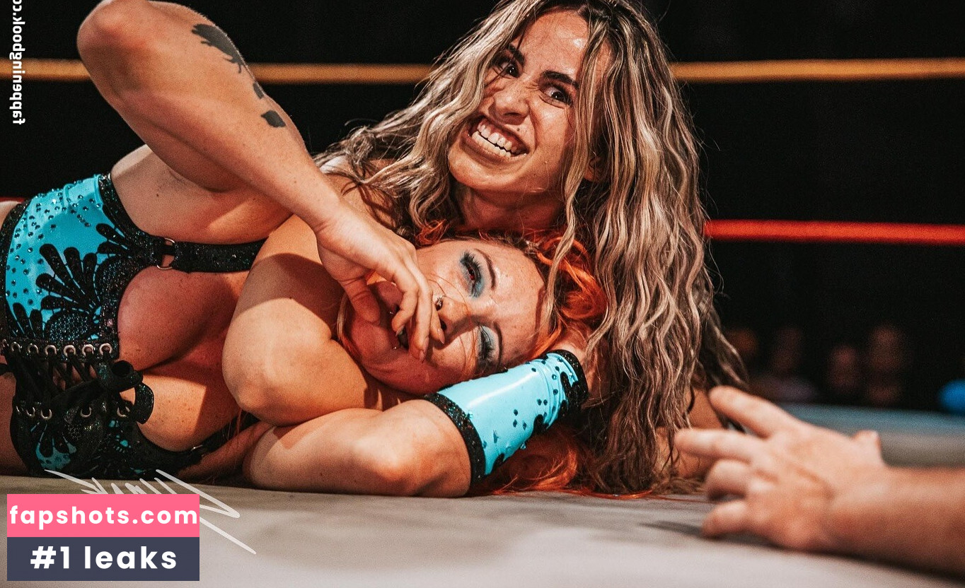 GiGi Dolan gallery photo #36