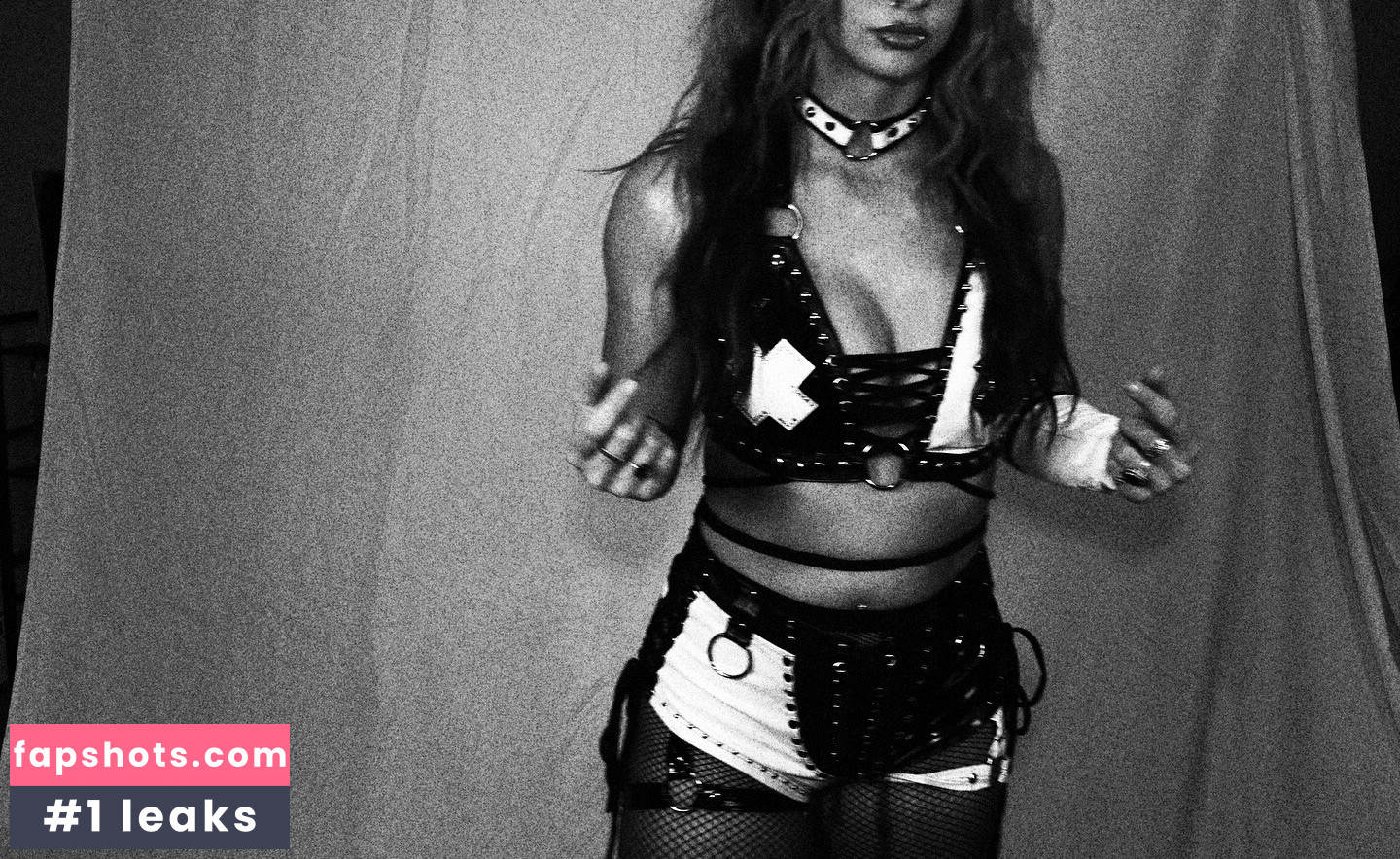 GiGi Dolan gallery photo #40