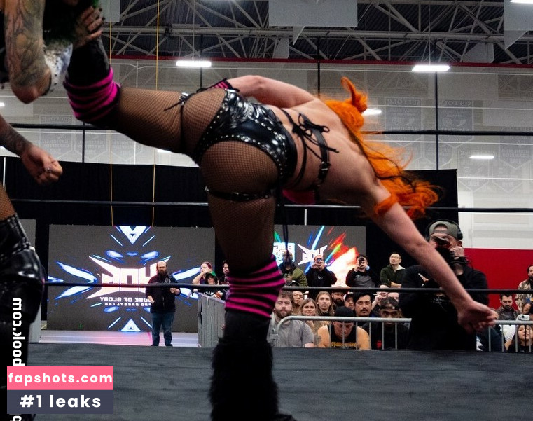 GiGi Dolan gallery photo #7