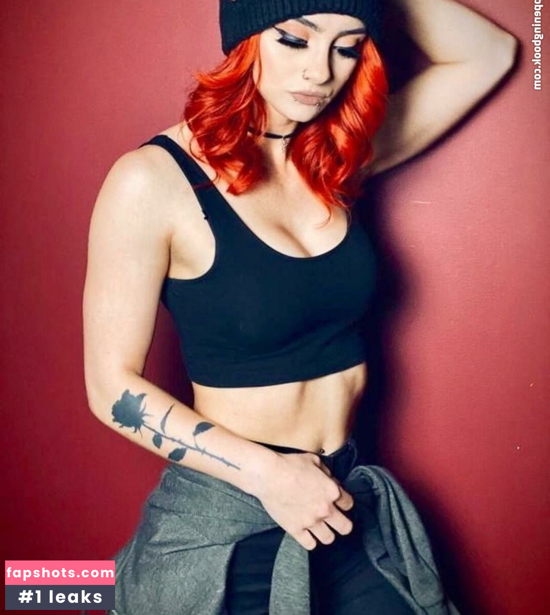 Gigi Dolin gallery photo #6