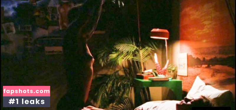 Gigi Edgley gallery photo #7