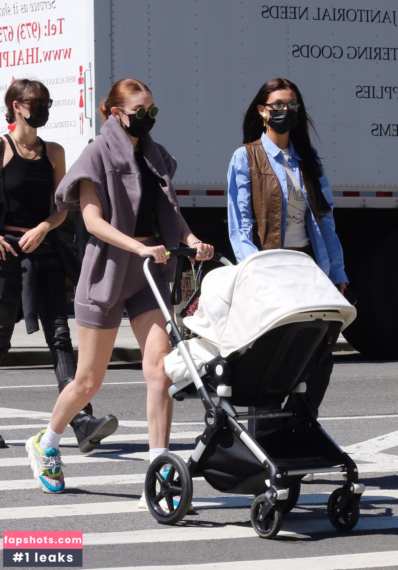 Gigi Hadid Nahé úniky fotek pouze od fanoušků #335 - Fapshots