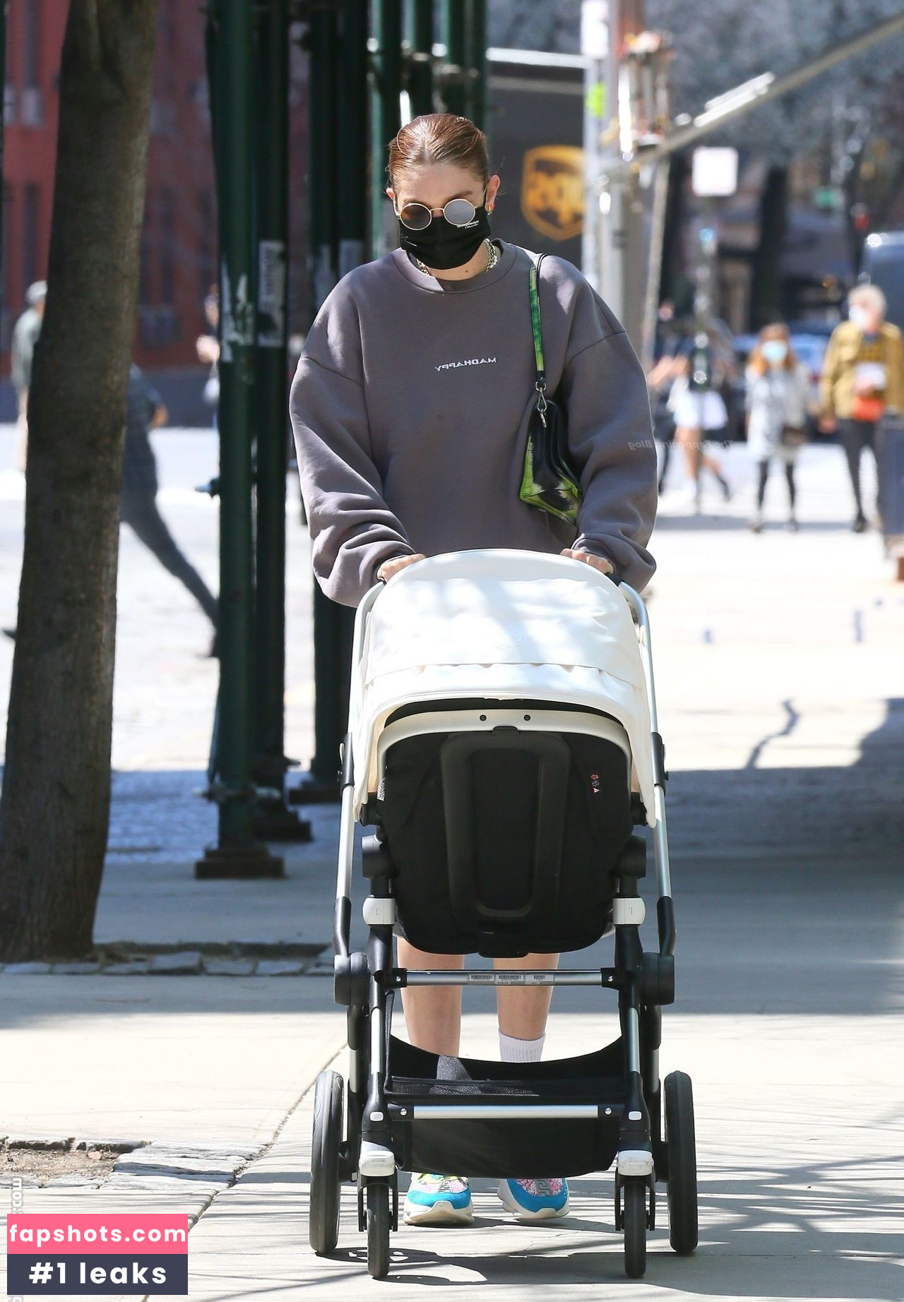 Gigi Hadid Nahé úniky fotek pouze od fanoušků #342 - Fapshots