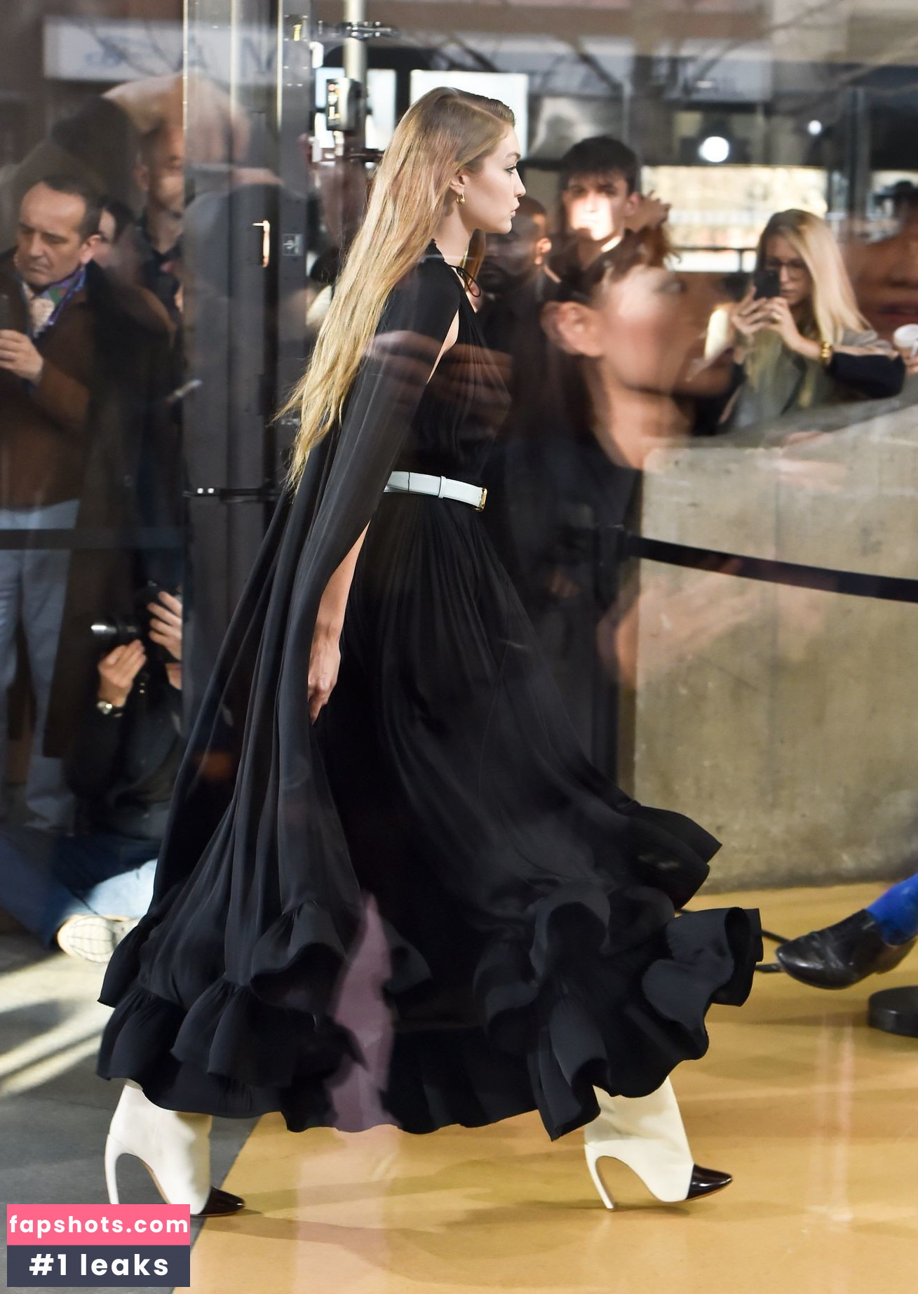 Gigi Hadid Nahé úniky fotek pouze od fanoušků #372 - Fapshots