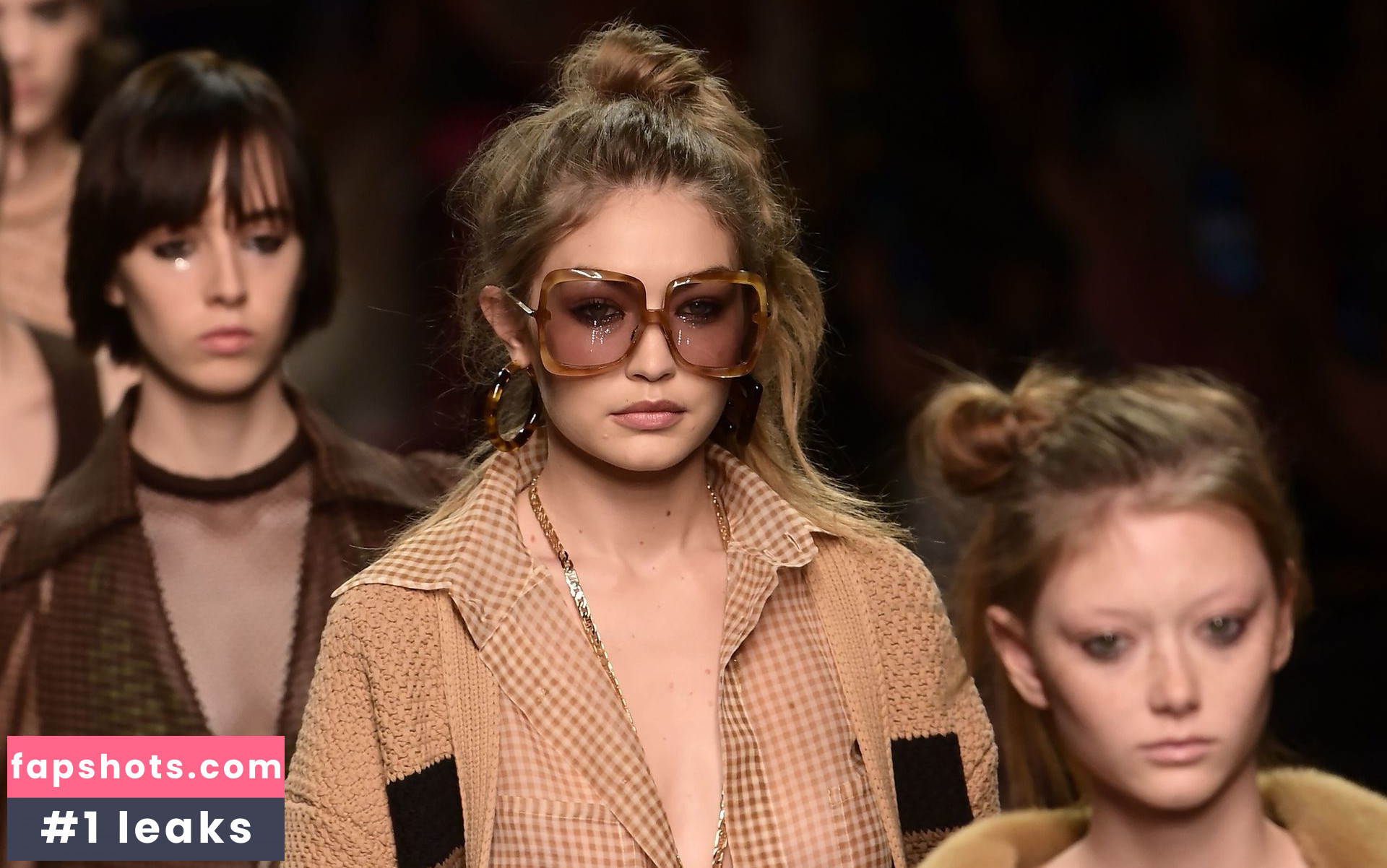 Gigi Hadid gallery photo #425