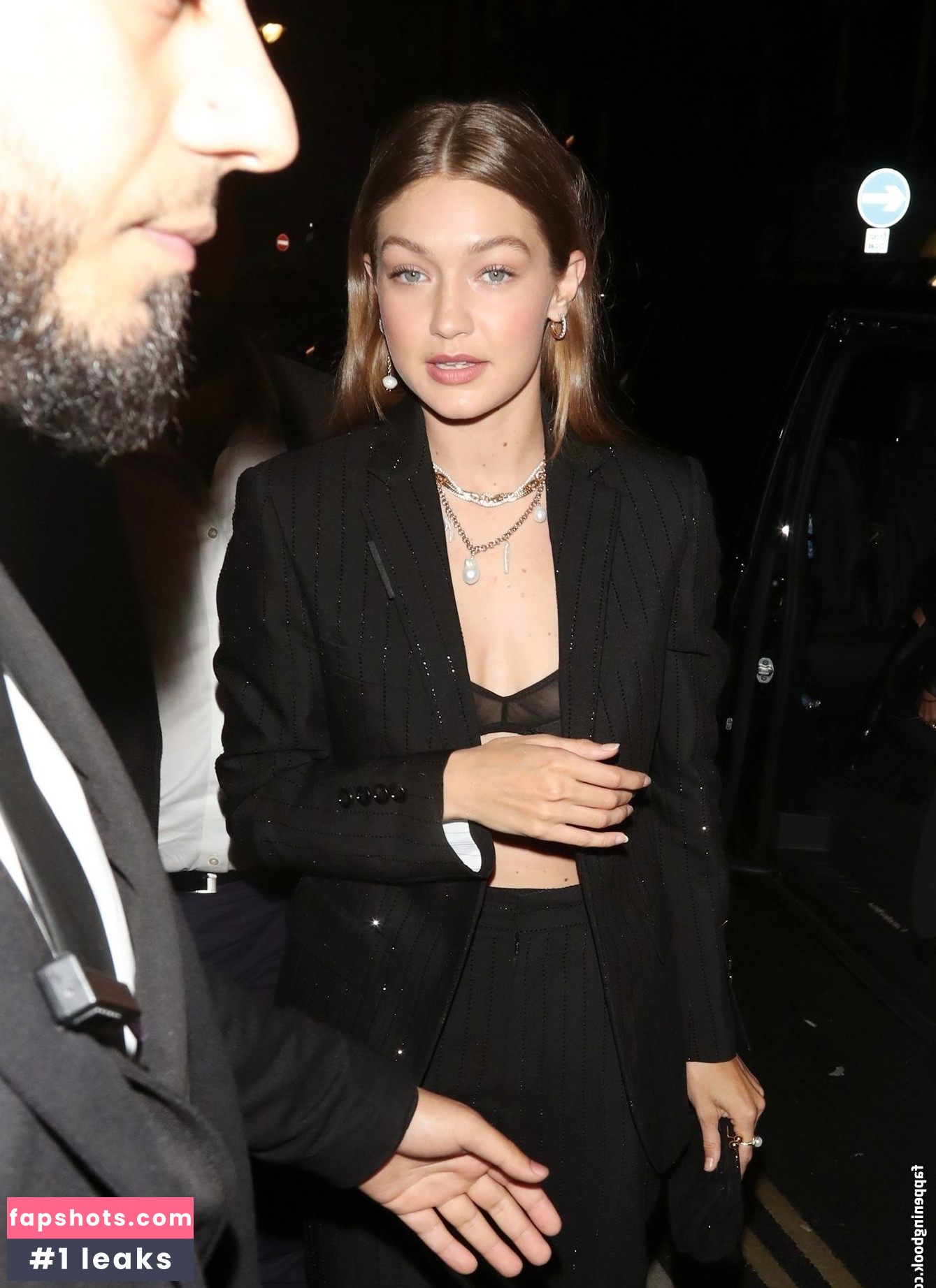 Gigi Hadid gallery photo #427