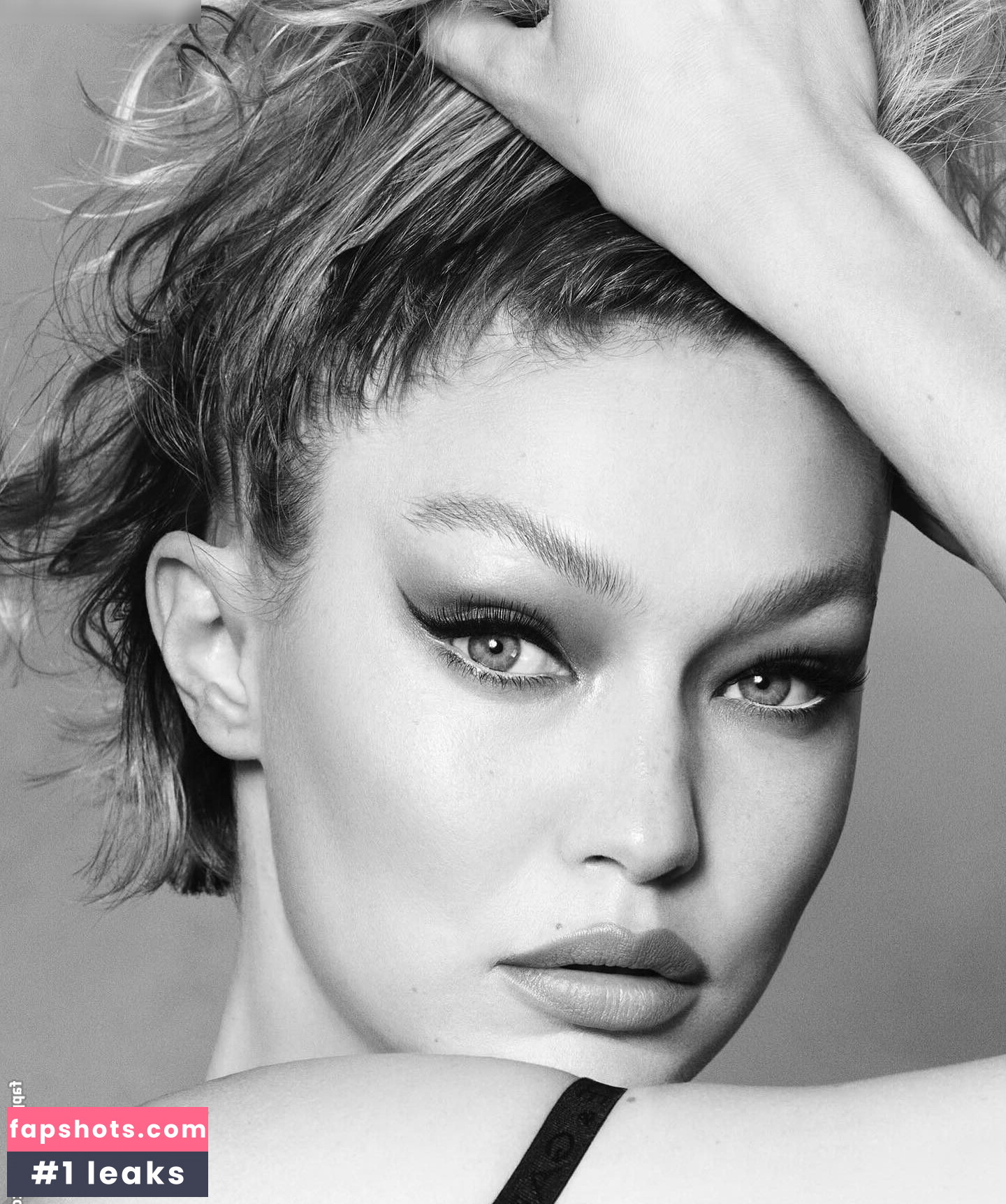 Gigi Hadid Nude Leaks OnlyFans Photos #57 - LeakJerk
