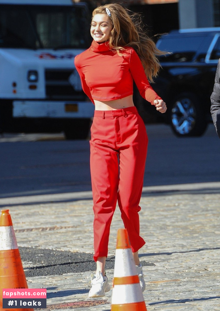 Gigi Hadid Nude Leaks OnlyFans Photos #596 - LeakJerk