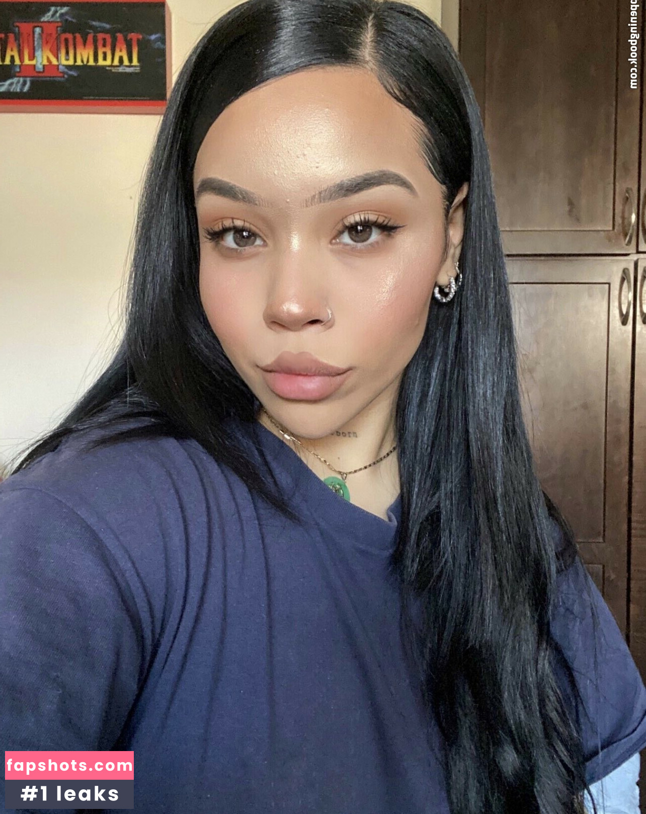 Gigifrmtexas nude babe gallery