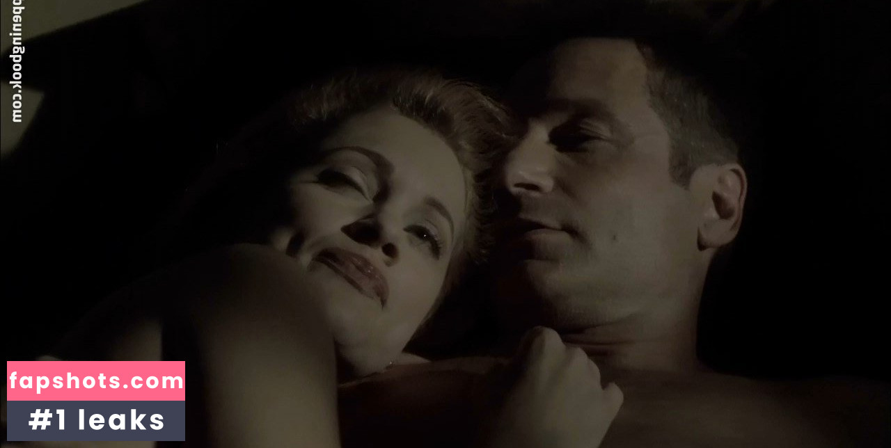 Gillian Alexy gallery photo #17