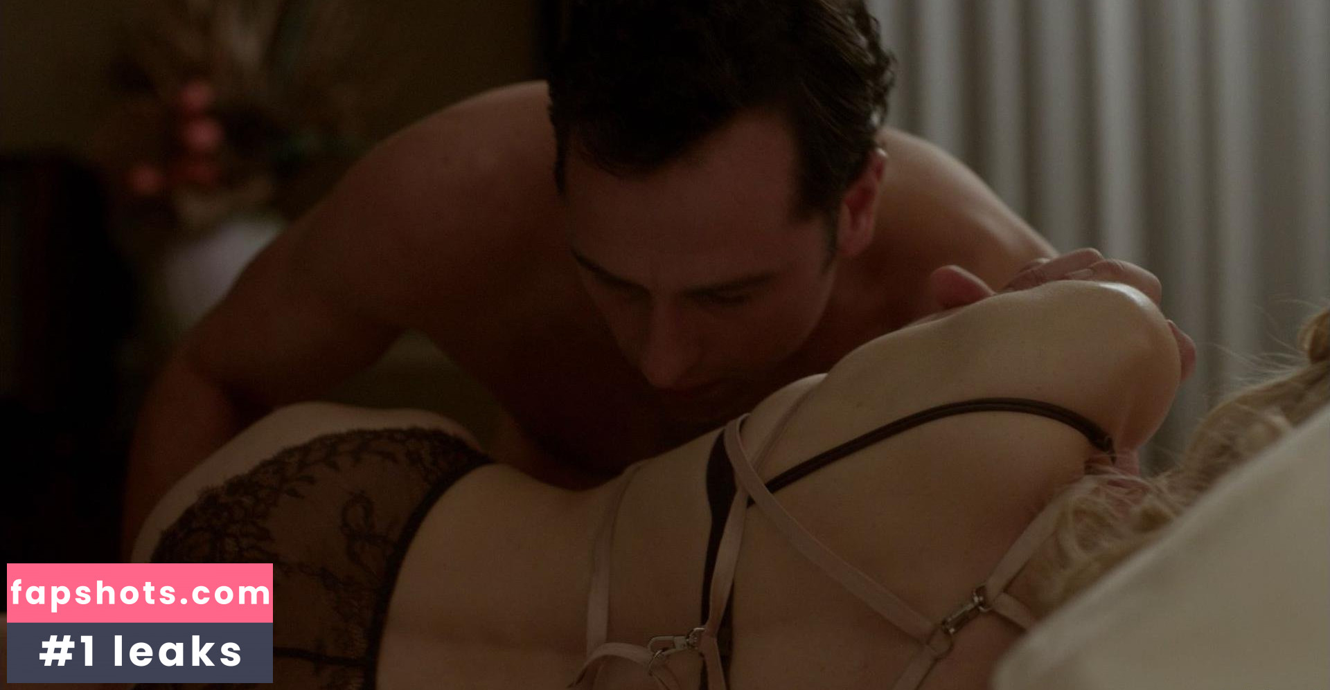 Gillian Alexy gallery photo #24