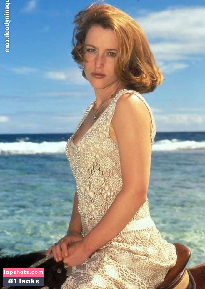Gillian Anderson gallery photo #292