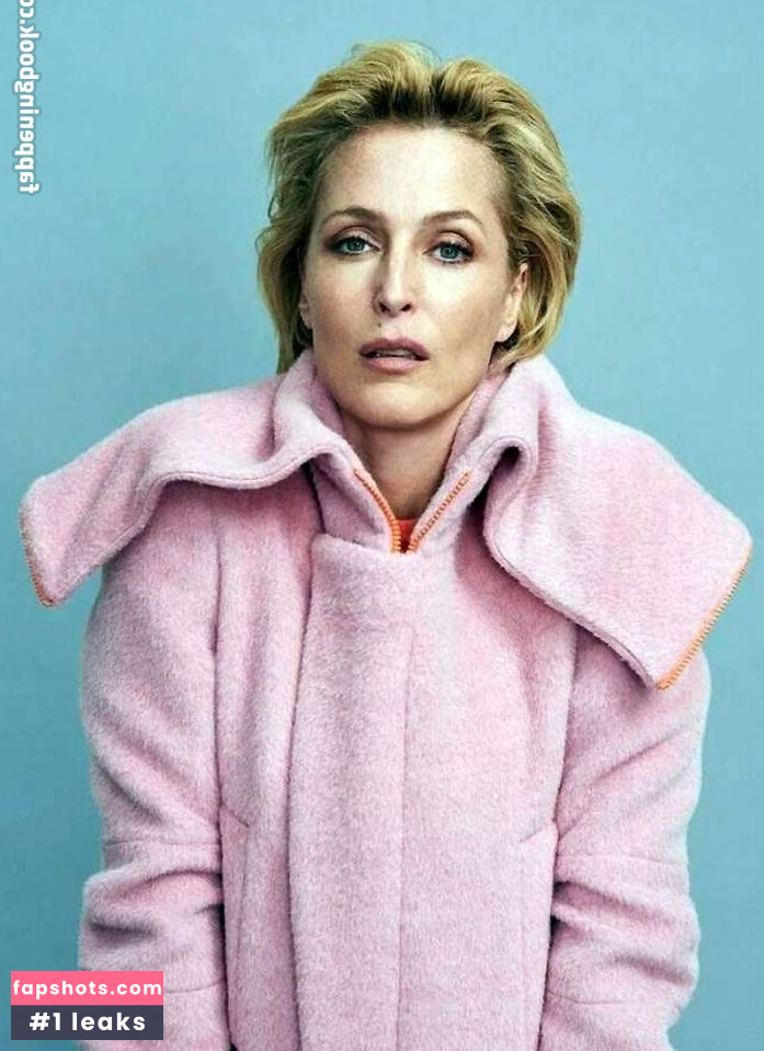 Gillian Anderson gallery photo #300