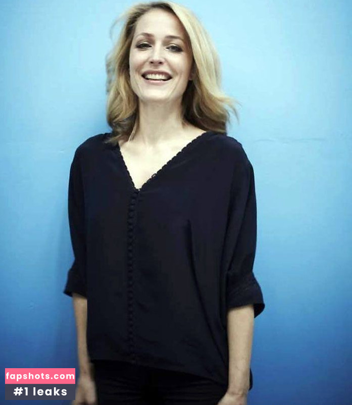 Gillian Anderson gallery photo #314