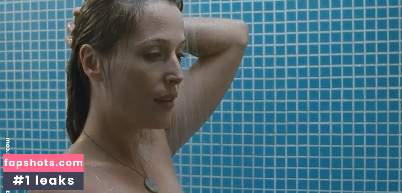 Gillian Anderson gallery photo #344