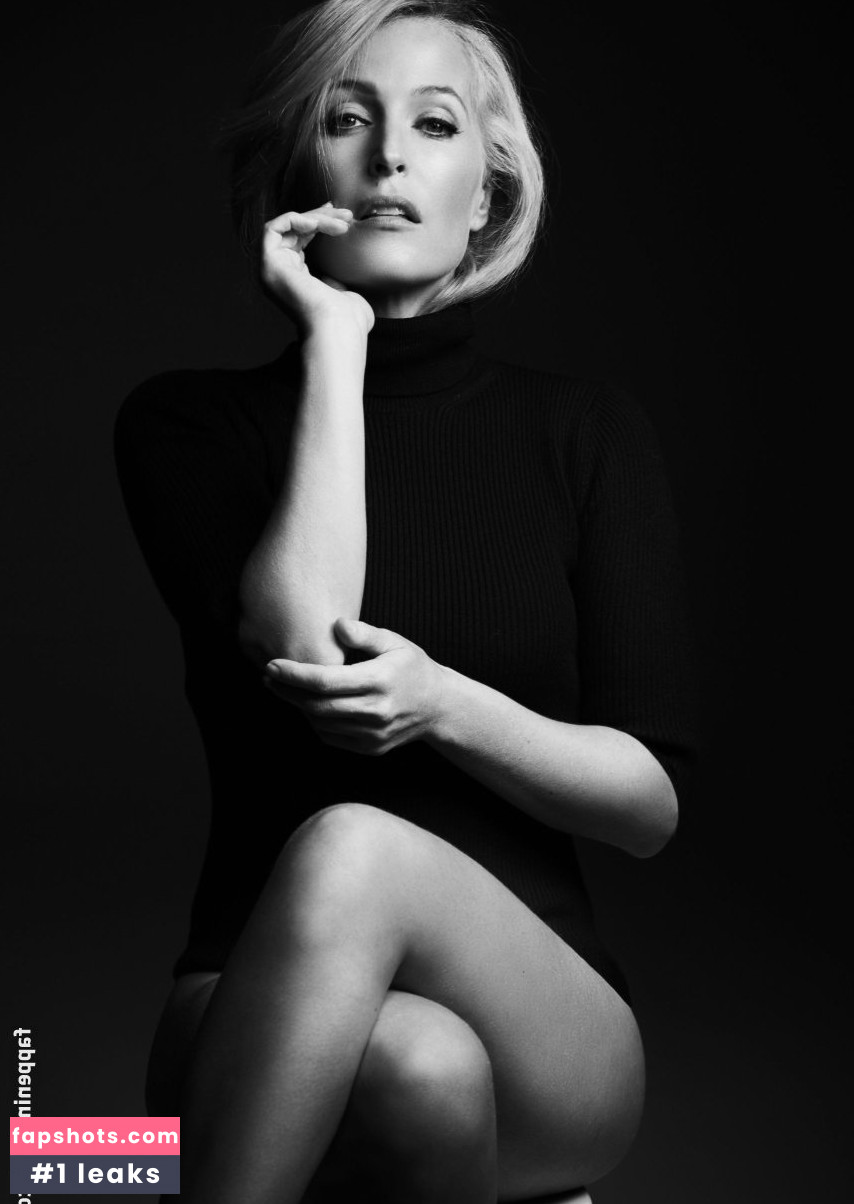 Gillian Anderson gallery photo #448