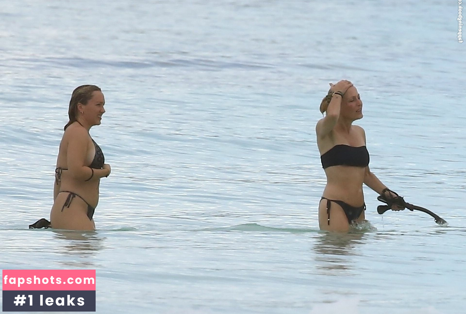 Gillian Anderson gallery photo #59