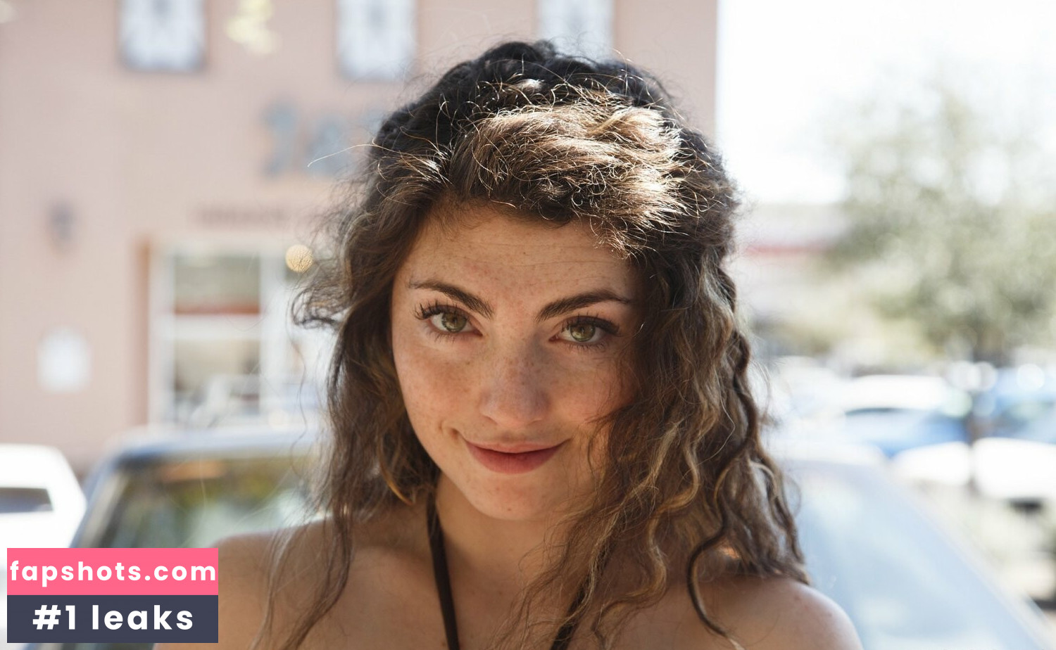 Gillian Barnes gallery photo #49