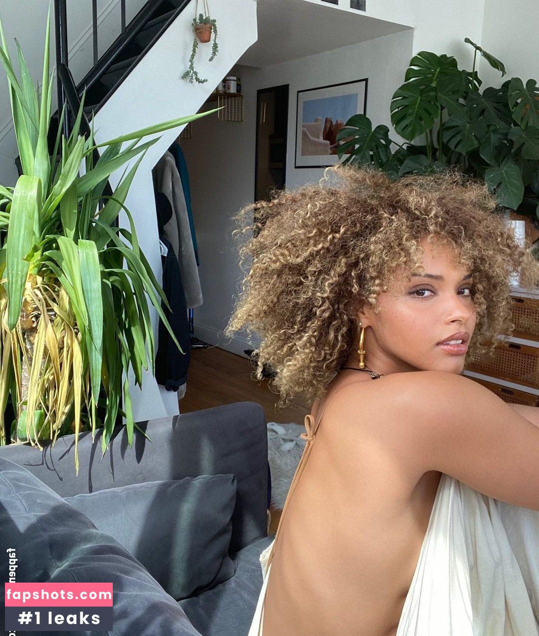 Gillian Chan gallery photo #27