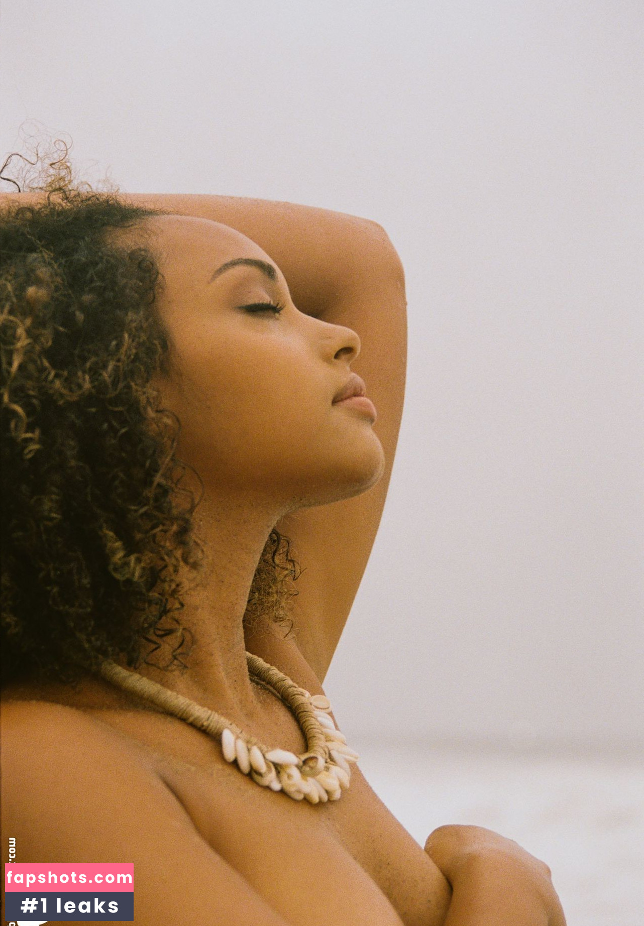 Gillian Chan gallery photo #49