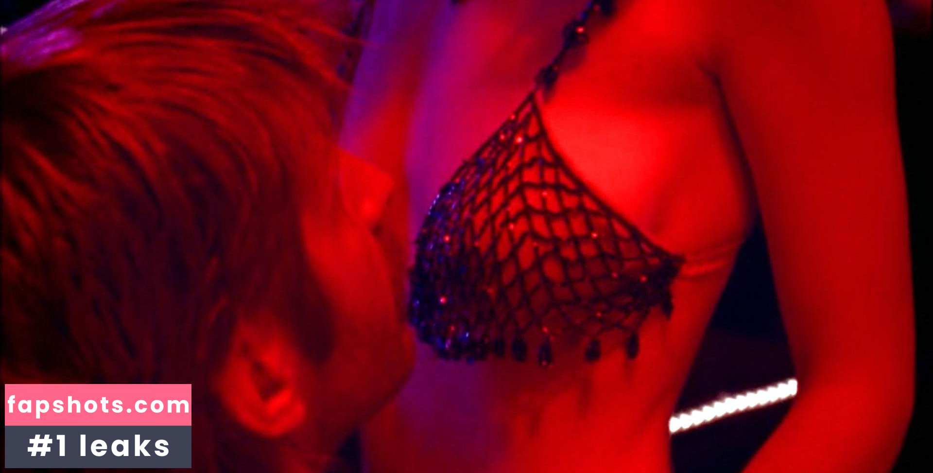 Gillian Jacobs gallery photo #102