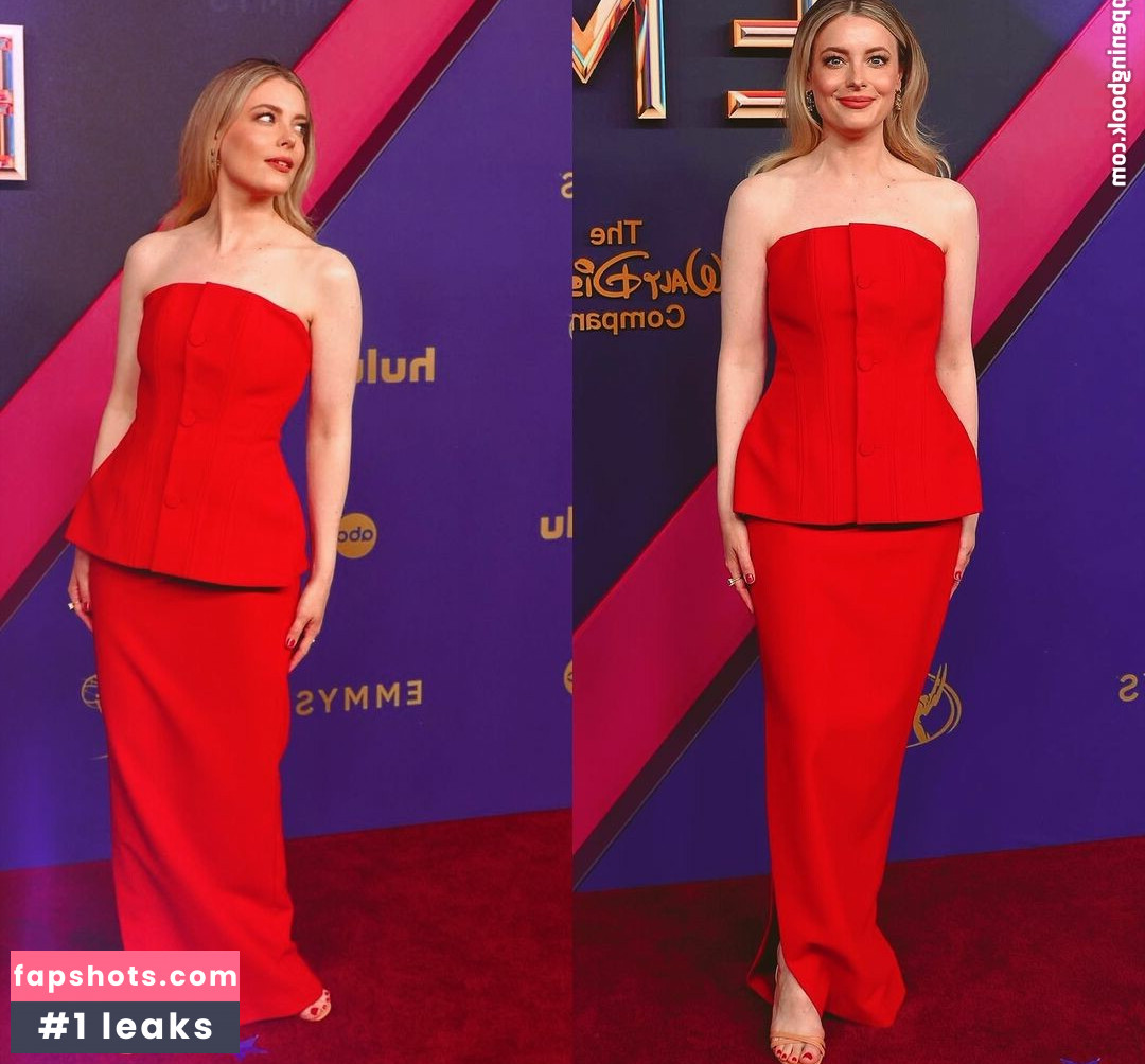 Gillian Jacobs gallery photo #16